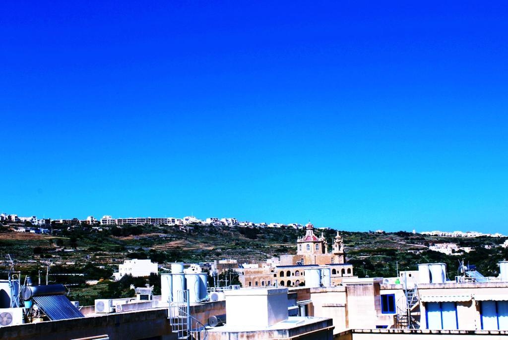 דירות Għajnsielem Seaview Luxury Penthouse With Shared Swimming Pool מראה חיצוני תמונה
