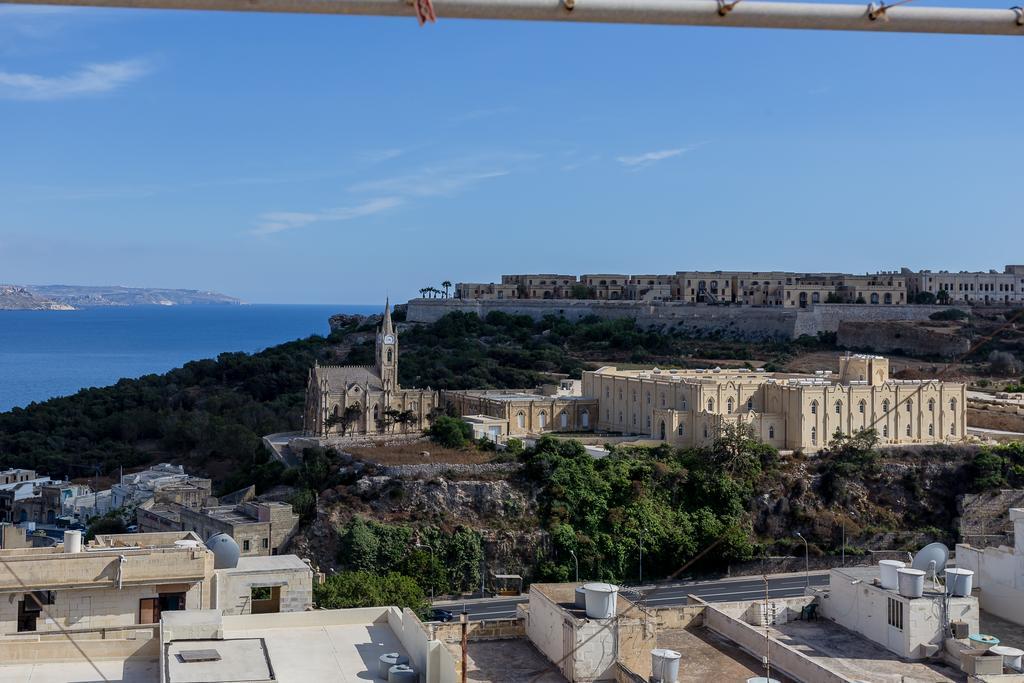דירות Għajnsielem Seaview Luxury Penthouse With Shared Swimming Pool מראה חיצוני תמונה
